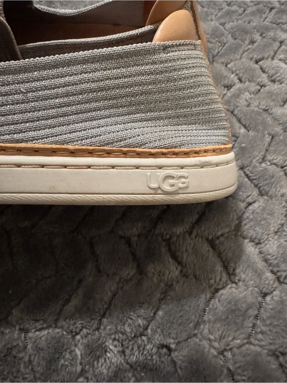 UGG comfortable gray